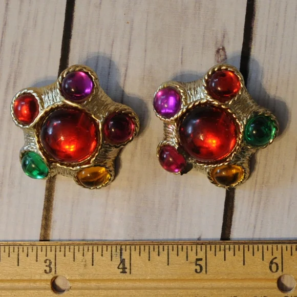 large vintage huge 1980's colorful rhinestone cab earrings - Picture 2 of 7